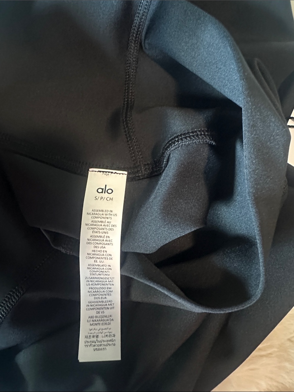 ALO Yoga Black High-Waist Airlift Leggings - Picture 6 of 9